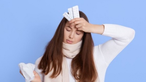 لماذا تزيد درجة حرارة الجسم أثناء الليل وتنخفض نهارًا؟