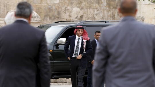تسجيل صوتي | الامير حمزة بن الحسين : لن التزم بالاوامر 