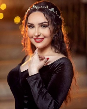 شهد برمدا : &rlm;"رأيت الرسول في حلمي و وجهني للغناء"