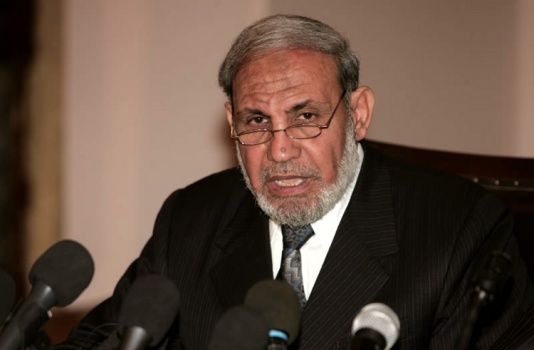 القيادي في حركة حماس محمود الزهار : الأفضل الآن الابتعاد عن الرئيس محمود عباس، وترتيب البيت الفلسطيني 