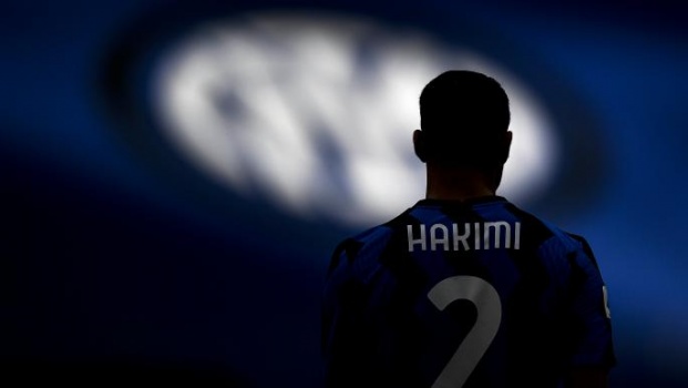نجوم عرب وعالميون يشعلون مواقع التواصل بالتضامن مع فلسطين