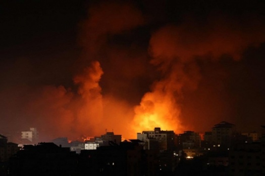 قبيل وقف إطلاق النار..جيش الاحتلال يسابق الزمن لاغتيال قادة كبار وتدمير حي الرمال