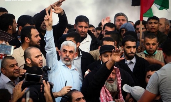 السنوار : تل أبيب التي أصبحت قبلة الحكام العرب حولناها إلى ممسحة