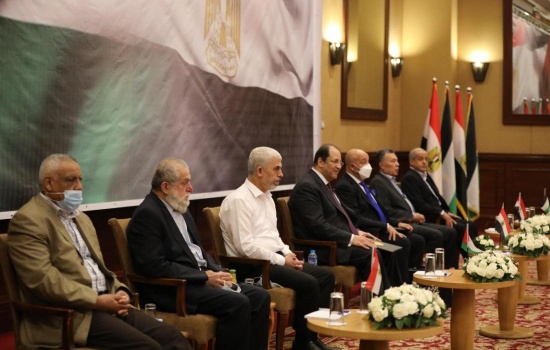 لماذا فشل حوار القاهرة الفلسطيني قبل أن يبدأ؟