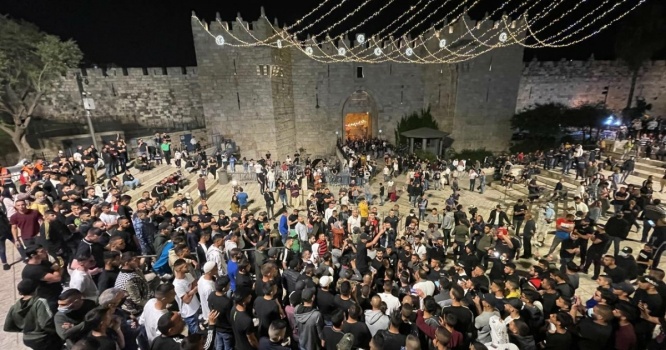 "مسيرة الأعلام”.. الفصائل الفلسطينية تدعو إلى “انتفاضة” يوم الثلاثاء وحماس تعلن “النفير العام”