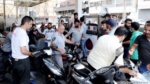 قتيلان خلال شجار على الوقود الشحيح في لبنان