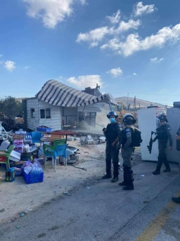 الاحتلال يهدم منشأة تجارية في بلدة يعبد جنوب جنين