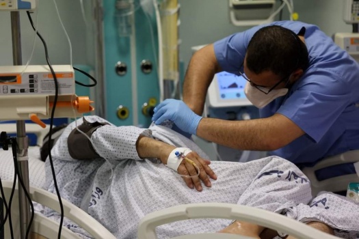 الرعاية اﻷولية بغزة: لدينا 85 حالة حرجة وخطيرة بكورونا وهذا الرقم يُعدُّ 'خطيراً'