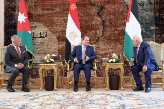 بدء القمة الثلاثية - السيسي لابو مازن: يجب دعم الموقف الفلسطيني تجاه تسوية سياسية