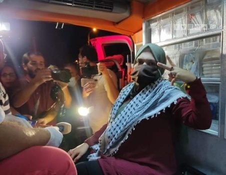 الاحتلال يفرج عن الأسيرة الحامل أنهار الديك على حاجز سالم غرب جنين