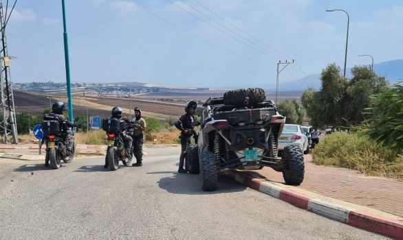 الإحتلال يعتقل 3 فلسطينين بذريعة مساعدتهم أسرى جلبوع