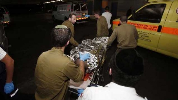 صحيفة تكشف : الاحتلال فشل بالعثور على أسلحة بالضفة وعنصراه أصيبا "بالخطأ "