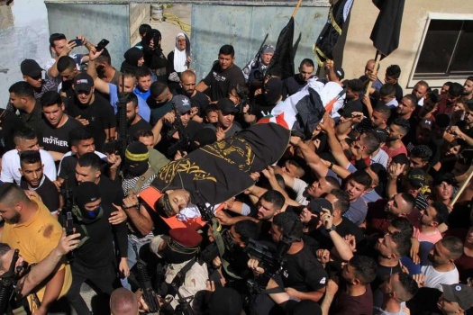 جماهير غفيرة تشيع جثمان الشهيد أسامة صبح في برقين غرب جنين