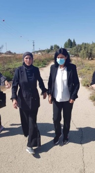الإحتلال يفرج عن الأسيرة خالدة جرار على حاجز سالم غرب جنين