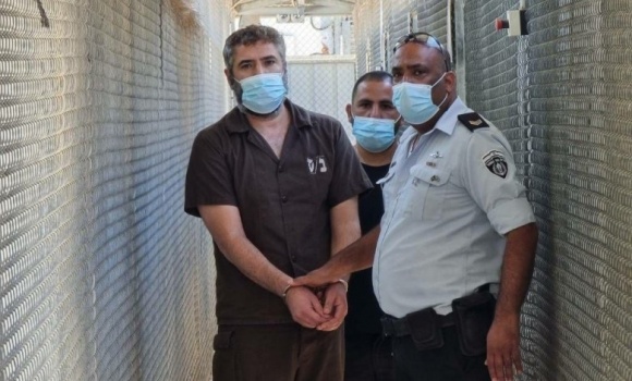 مستوطنون يطالبون بتنفيذ حكم الإعدام بحق الاسير منتصر شلبي