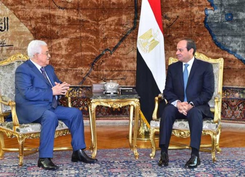 تفاصيل اتصال السيسي مع "أبو مازن"