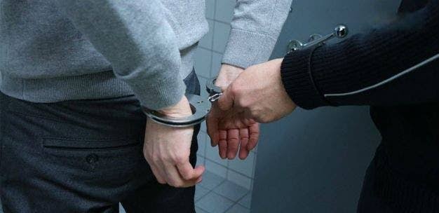 إسرائيل: اعتقال موظف بالإدارة المدنية "زلزال" ووزارة القضاء ستحقق في "اختطافه"!