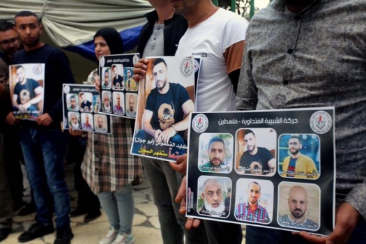 الخليل: وقفة اسناد للأسرى المضربين عن الطعام