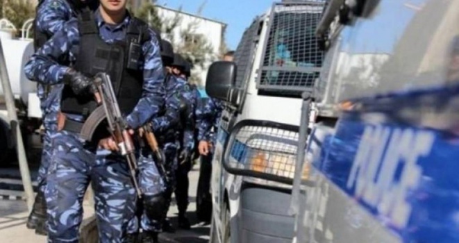 الشرطة تقبض على شخصين بتهمة النصب والإحتيال بمبلغ 9 مليون شيقل في رام الله 