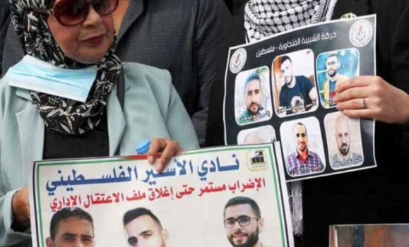 الأسرى المضربون يصارعون ظلم السجان الإسرائيلي وخطر الموت المفاجئ ويصرون على استكمال معركتهم