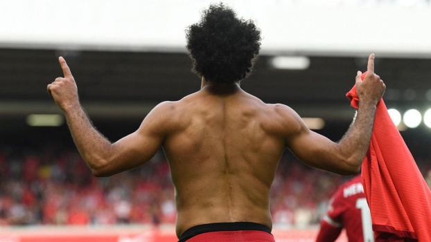 سر عضلات محمد صلاح.. إليك نظامه الغذائي!
