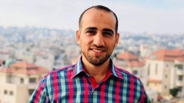 جلسة للأسير علاء الأعرج المضرب عن الطعام منذ 94 يوما