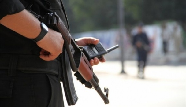 بتهمة التخابر مع الاحتلال.. القبض على شخص محكوم غيابياً (15 سنة) جنوب شرق القدس