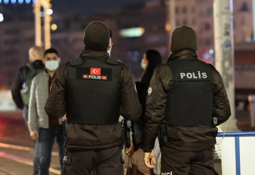إسرائيل تطلب من مواطنيها مغادرة تركيا فوراً