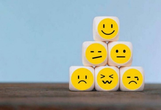 تقلب المزاج .. حالة طبيعية أم مرضية؟