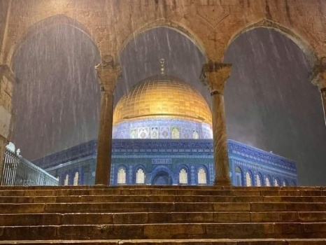 طقس فلسطين.. منخفض جوي ماطر والأرصاد تُحذر