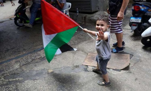 أطفال فلسطين يعانون دون أطفال العالم ويعيشون ذكريات مريرة وفقدان الأهل والمسكن والمأمن