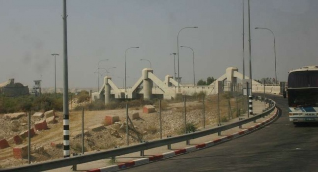الاردن تقرر توسيع جسر الملك حسين