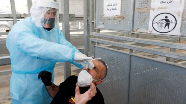5 وفيات و402 إصابة جديدة بفيروس 'كورونا' في فلسطين