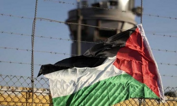 صحيفة إسرائيلية..انتقاماً من فرار الـ6.. أسرى سجن شطة: هذا ما فعله بنا السجانون