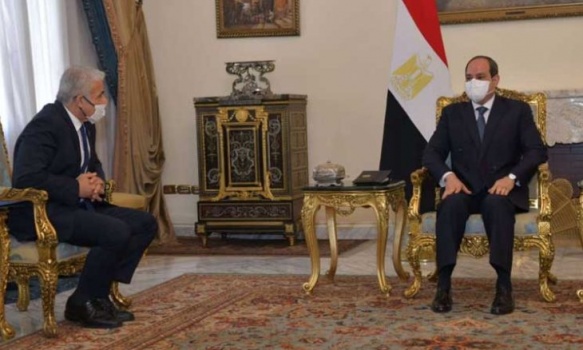 السيسي يبحث مع وزير خارجية الاحتلال التهدئة وإعادة إعمار غزة