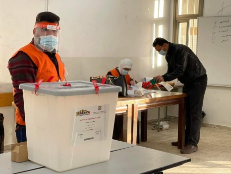 وسط مقاطعة الإنتخابات ....الصوت الذي سيعطي الفوز لقائمة واحدة في بلدة جبع جنوب جنين