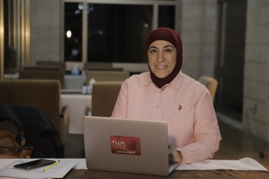 شبكــة العلــوم النفسية العربية تمنح الدكتورة الفلسطينية سماح جبر جائزة البحث العلمي في الطب النفسي