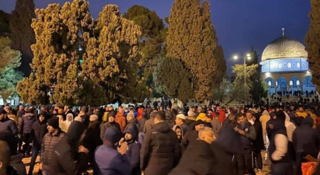الاحتلال يعرقل وصول المصلين للمسجد الأقصى