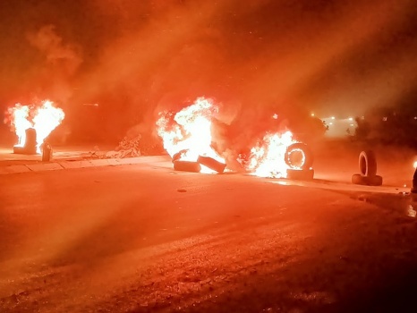 غضب واحتجاجات بعد "تعمُّد" قطع الكهرباء عن طولكرم