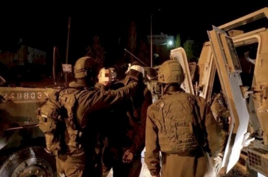 الاحتلال يعتقل أسيرا محررا وأربعة شبان قرب يعبد