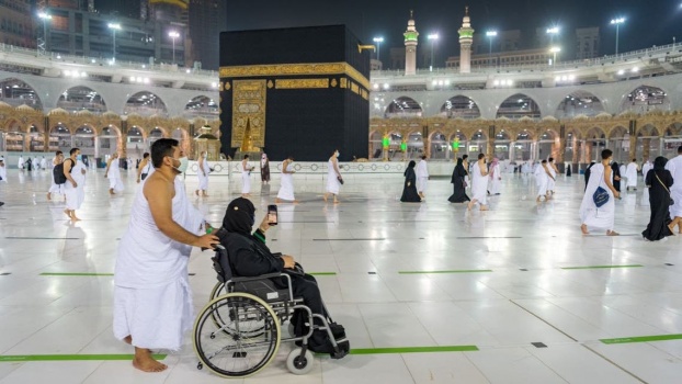 وزارة الأوقاف تُعلن أسماء شركات الحج والعمرة المؤهلة للعمل للموسم الحالي 2022