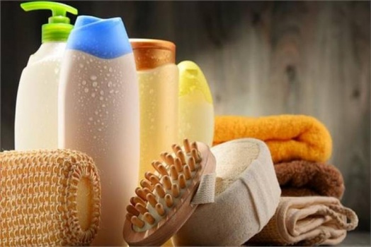 كيف يمكن لعبوات الشامبو أن تجعلك بدينا؟! .. دراسة جديدة تكشف