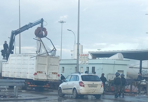 الاحتلال يهدم بسطات خضار شمال جنين