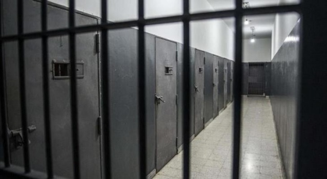 توتر في سجون الاحتلال بعد تغييرات على نظام "الفورة"
