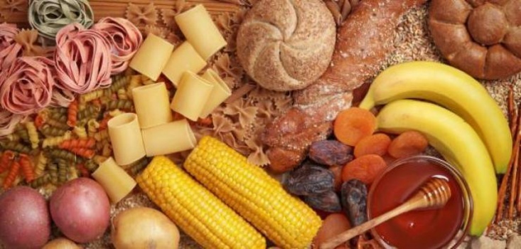 هل تضر السكريات بناء العضلات؟
