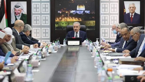 مجلس الوزراء يقر مشروع قانون الموازنة العامة 2022 بعجز قدره 558 مليون دولار