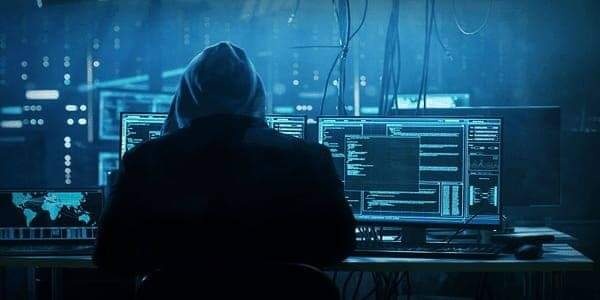 هآرتس: قراصنة إيرانيون يخترقون نظاما مصرفيا إسرائيليا