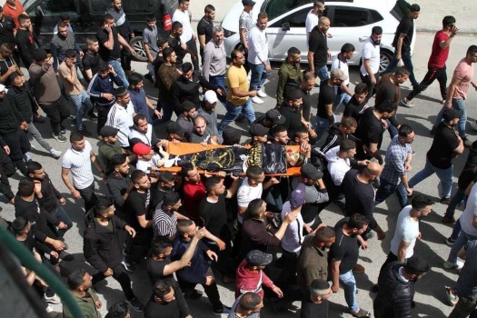 صور...جماهير غفيرة تشيع جثمان الشهيد أحمد مساد في بلدة برقين غرب جنين