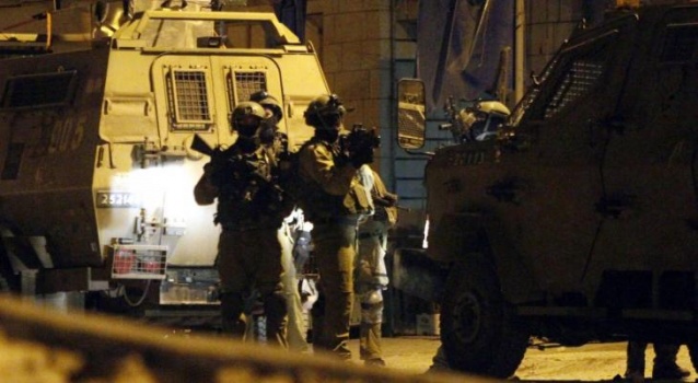 بالصور.. حشودات عسكرية في سلفيت والاحتلال يفتش منازل المواطنين