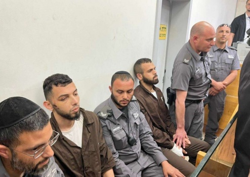 الإحتلال يمدد اعتقال منفذي عملية "إلعاد"